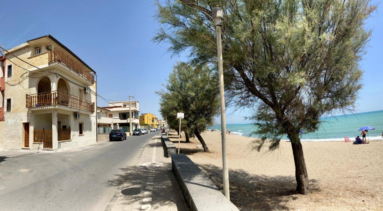 Noemi Holiday House Agnone Bagni Exterior photo